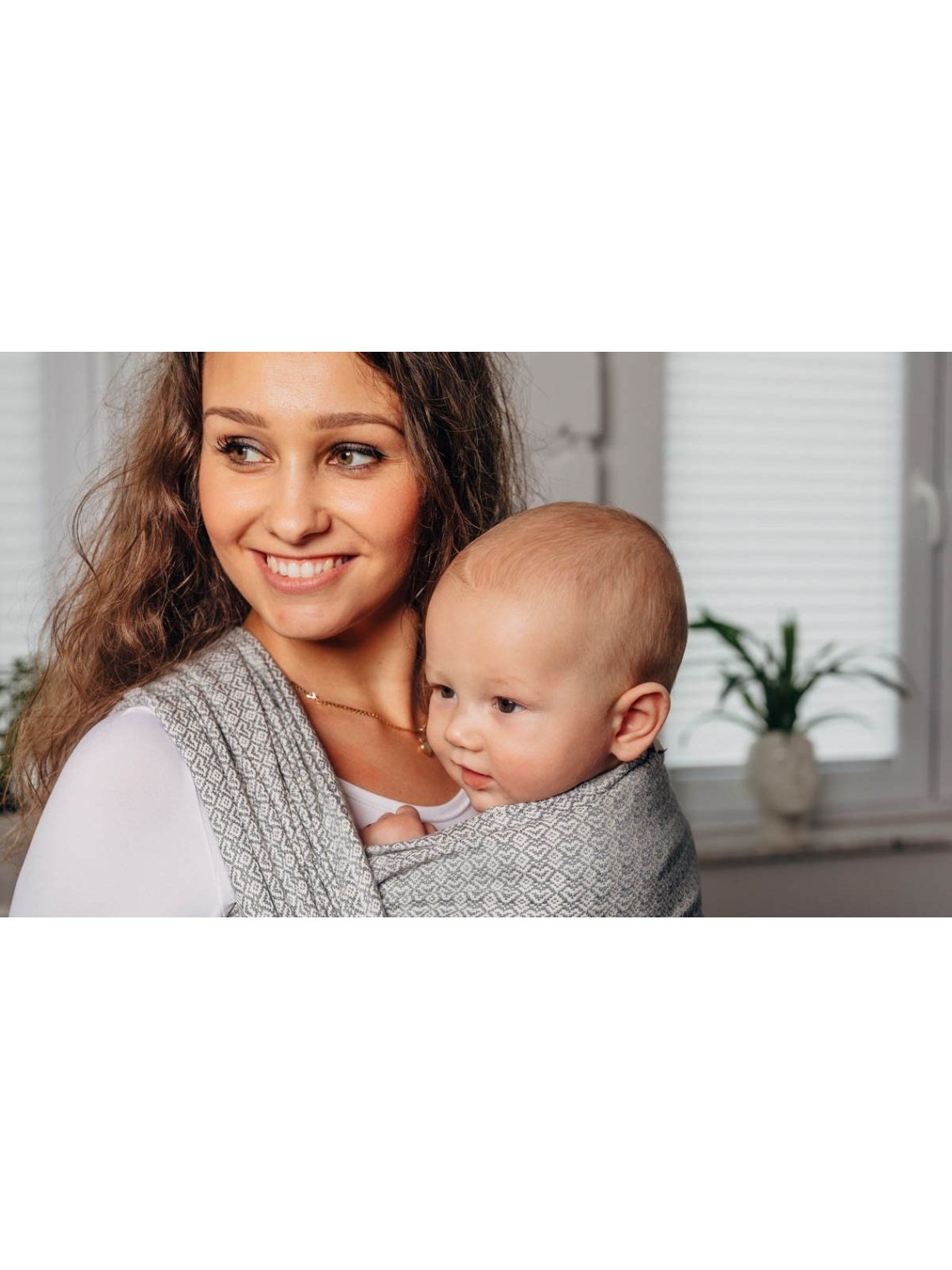 LennyLamb baby wrap – ergonomic and soft from birth to preschool