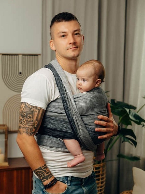 LennyLamb baby wrap – ergonomic and soft from birth to preschool