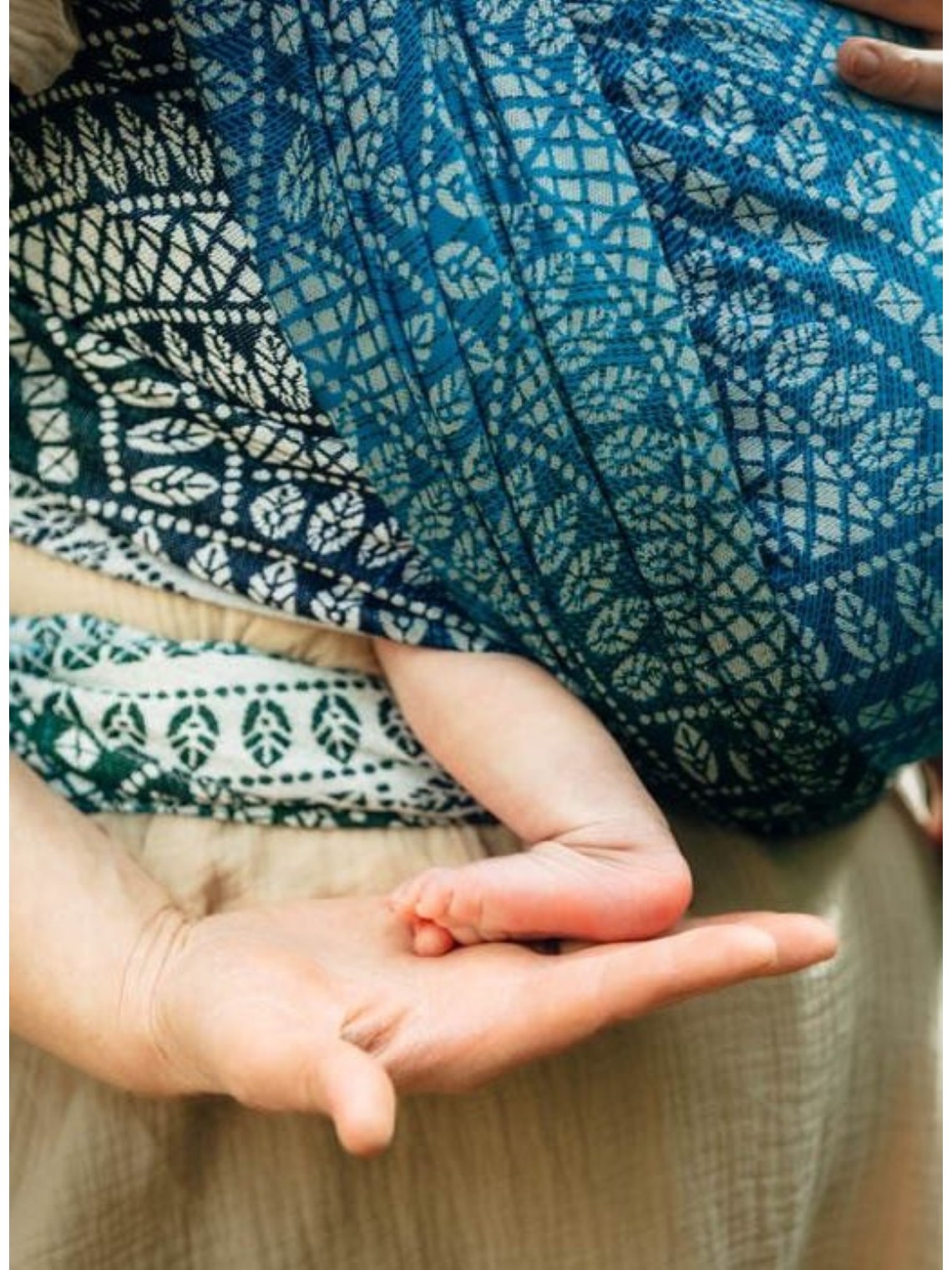 LennyLamb baby wrap – ergonomic and soft from birth to preschool