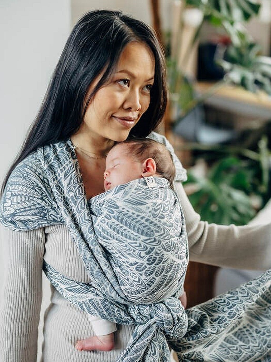 LennyLamb baby wrap – ergonomic and soft from birth to preschool