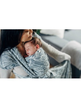 LennyLamb baby wrap – ergonomic and soft from birth to preschool