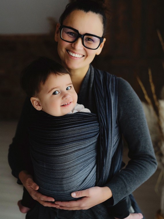 Chusta Little Frog – komfortowe i przystępne nosidło dla dziecka