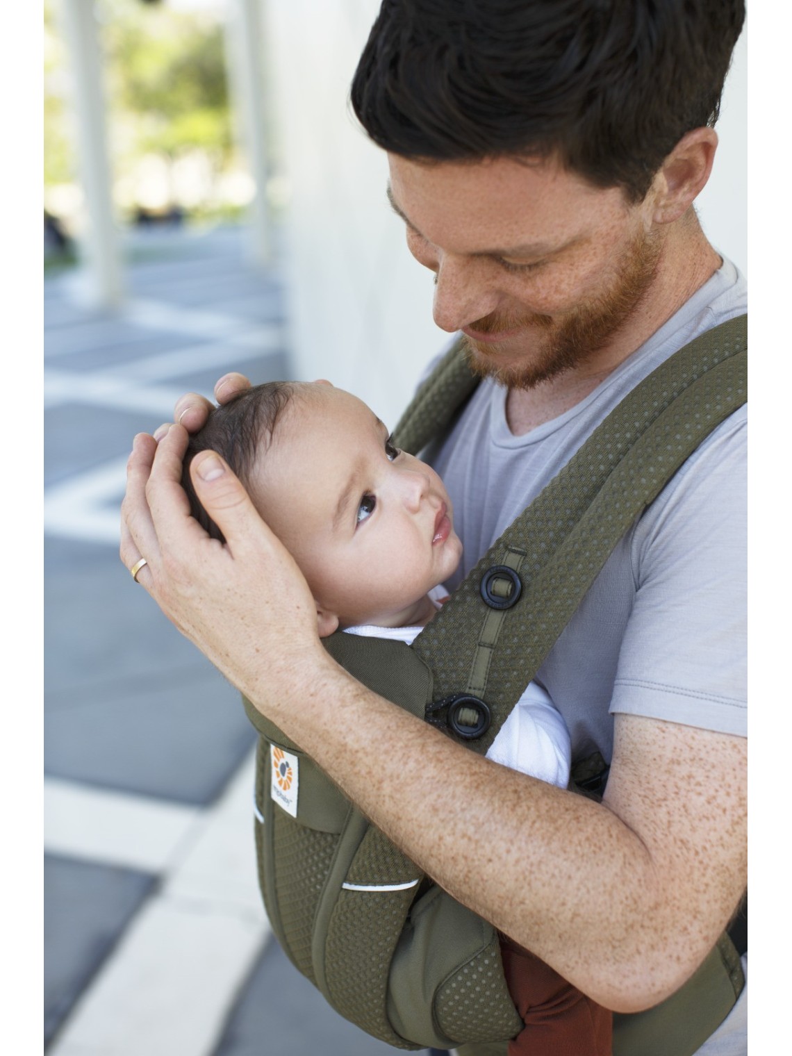 Ergobaby Omni Breeze – breathable comfort from newborn to