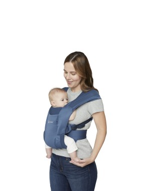 Ergobaby Embrace – miękkie i kompaktowe nosidełko od urodzenia