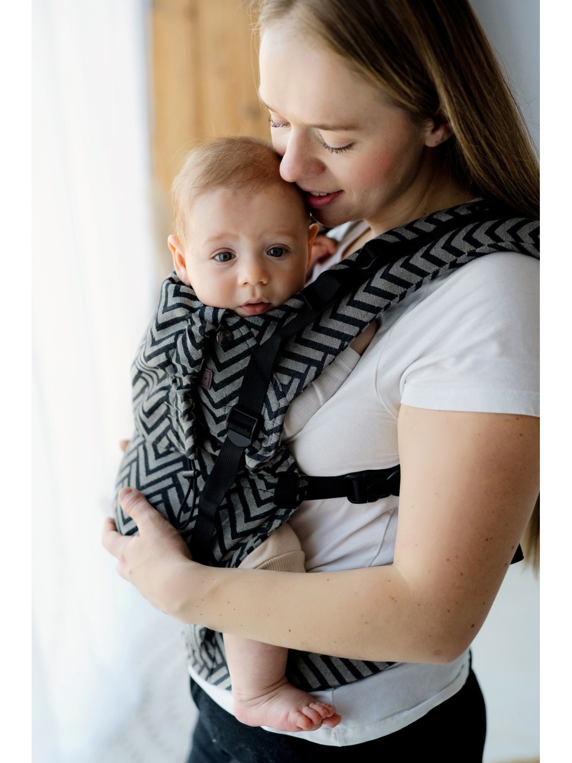 Little Frog Prime – lightweight, breathable newborn carrier