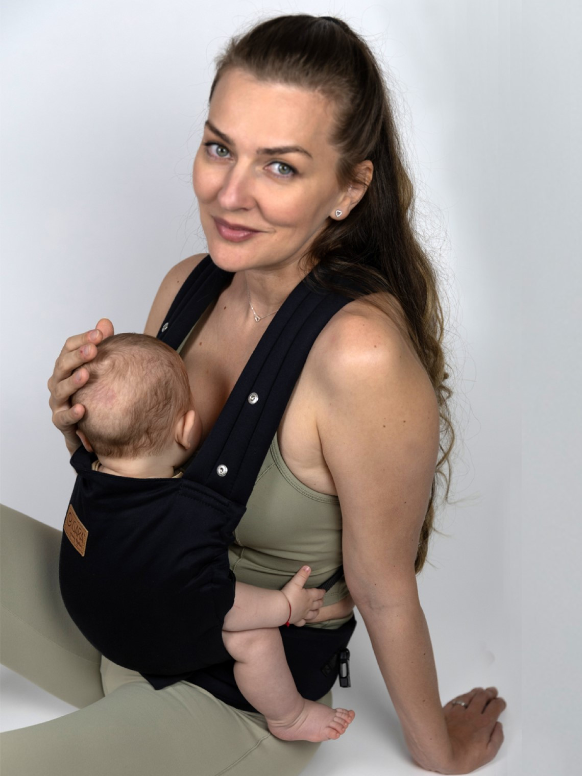 ISARA THE ONE nosidełko – od noworodka do przedszkolaka | Ergonomiczne i regulowane