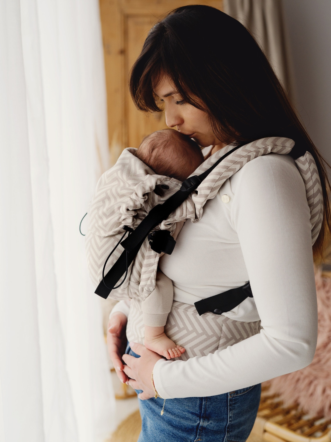 Little Frog Prime – lightweight, breathable newborn carrier