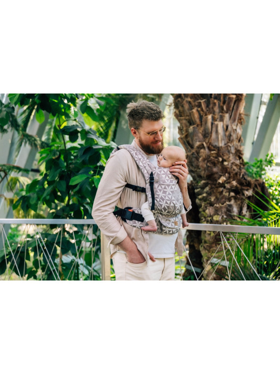 LennyLight – lightweight and intuitive baby carrier