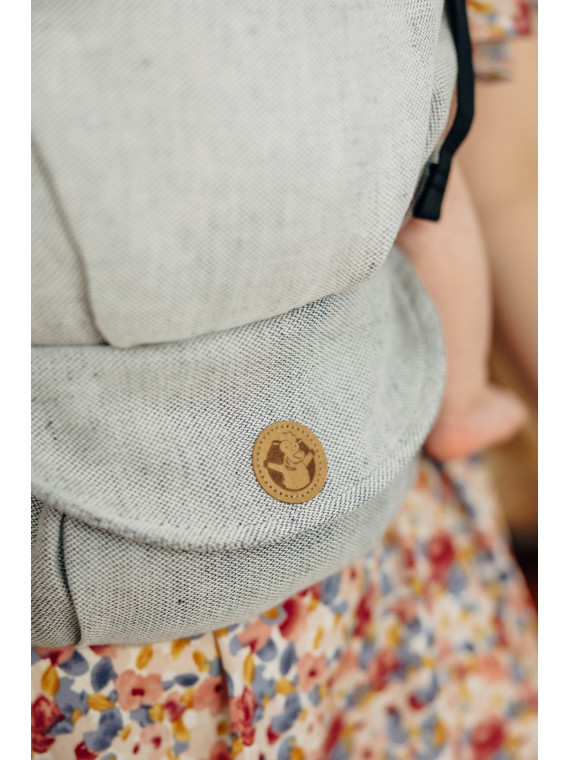 LennyLight – lightweight and intuitive baby carrier