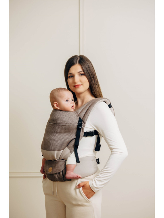 LennyLight – lightweight and intuitive baby carrier