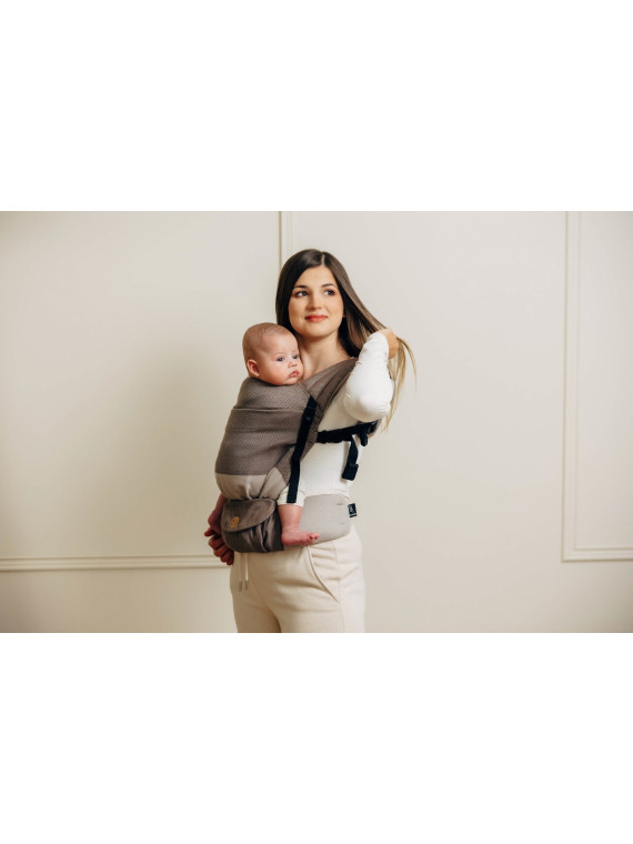 LennyLight – lightweight and intuitive baby carrier