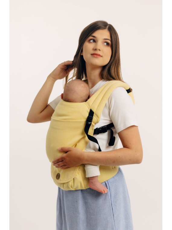 LennyLight – lightweight and intuitive baby carrier