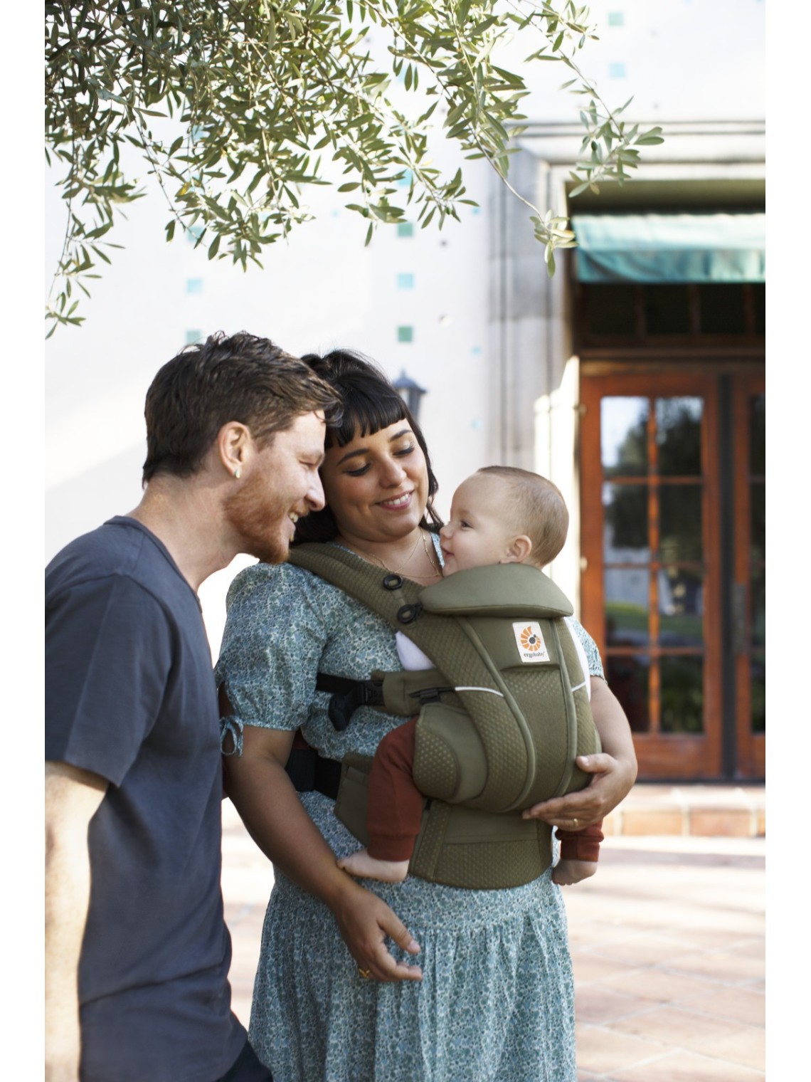 Ergobaby Omni Breeze – breathable comfort from newborn to toddler