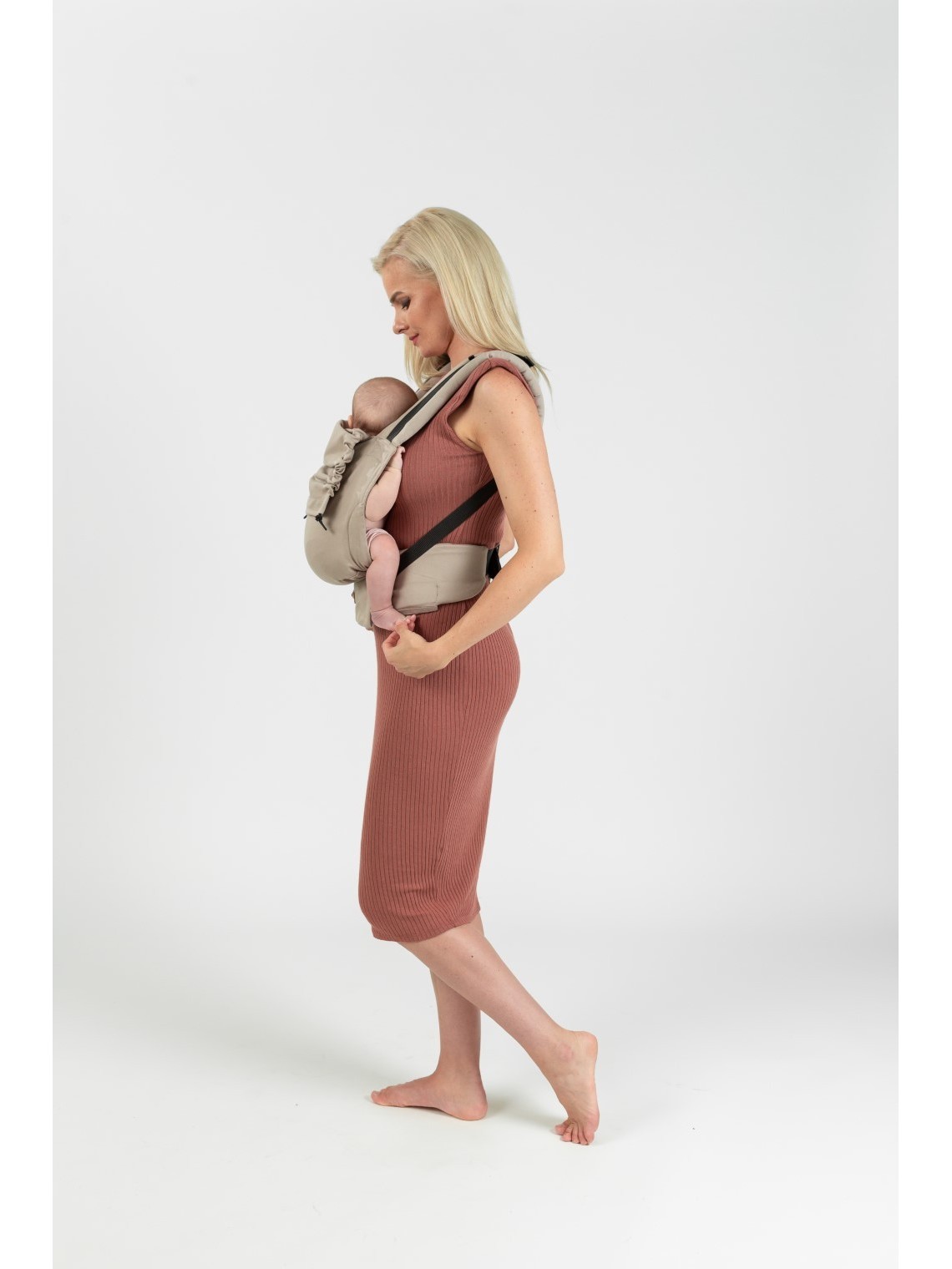 ISARA Quick Full Buckle – easy, fast, and ergonomic baby carrier